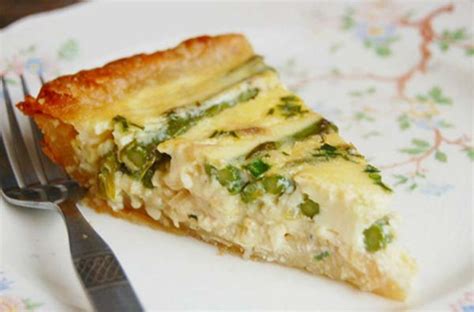 creamy-asparagus-quiche-with-shallots-and-mushrooms image
