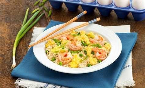 shrimp-egg-fried-rice-recipe-get-cracking image