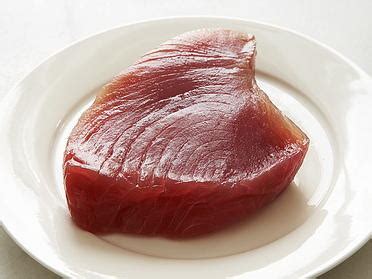 seared-tuna-with-green-beans-lemon-and-wasabi image