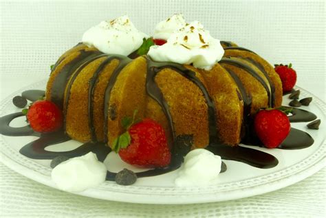 paleo-pumpkin-chocolate-chip-bundt-cake-janes image