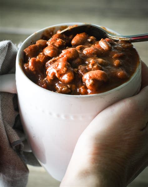 easy-slow-cooker-chili-only-4-ingredients-this image