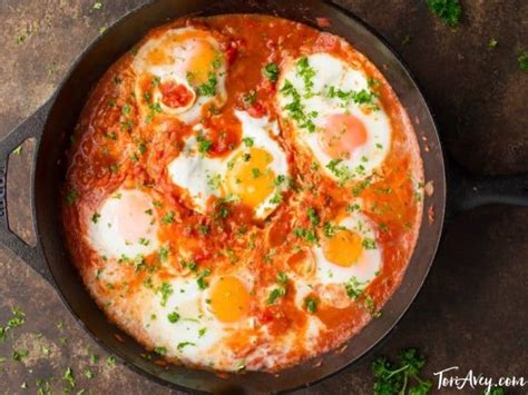 shakshuka-recipe-video-for-delicious-middle-eastern-dish image