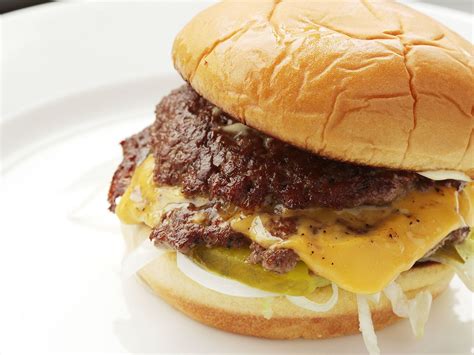 the-ultimate-smash-cheeseburger-recipe-serious-eats image