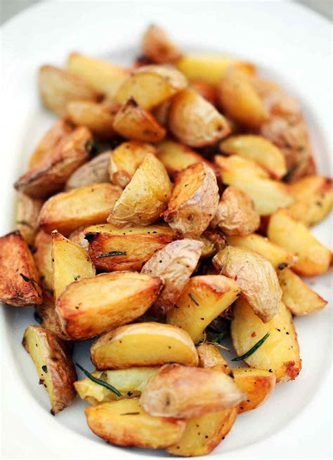 roasted-potatoes-on-the-grill-leites-culinaria image