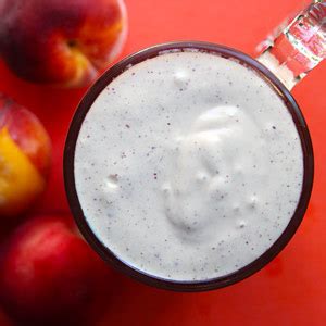 peaches-cream-milkshake-vegan-amanda-nicole image