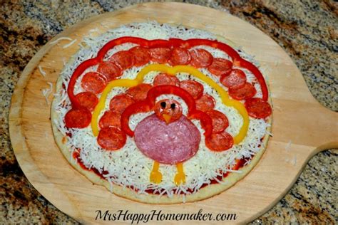turkey-pizza-as-in-it-looks-like-a-turkey-mrs image