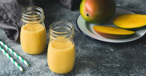 mango-nutrition-health-benefits-and-how-to-eat-it image