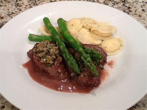 beef-tenderloin-with-blue-cheese-and-herb-crust image