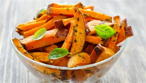 homemade-sweet-potato-fries-for-dogs-recipe-top image