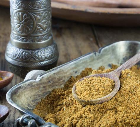 authentic-moroccan-spice-blend-ras-el-hanout image