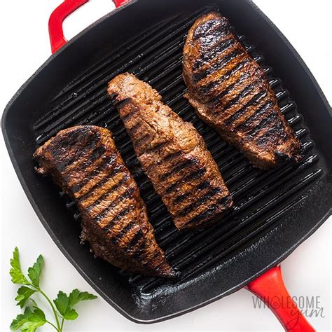 how-to-cook-top-sirloin-steak-in-the-oven image