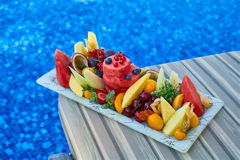 food-ideas-for-the-perfect-pool-party image
