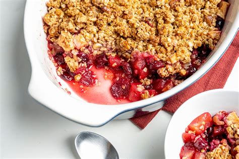 a-cranberry-apple-crisp-recipe-with-a-balance-of-sweet image