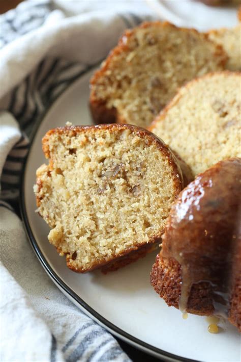 moist-banana-pound-cake-recipe-cookies-and-cups image
