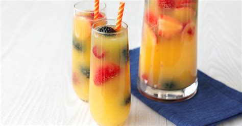 healthy-summer-cocktails-margaritas-sangria-frozen image