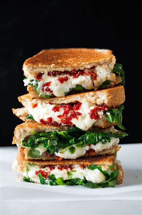 sun-dried-tomato-spinach-and-ricotta-grilled-cheese image