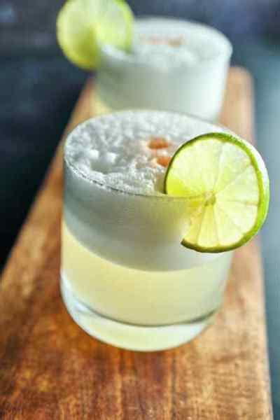easy-tequila-sour-cocktail-recipe-cocktail-society image
