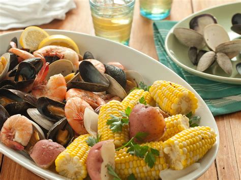 seafood-boil-with-corn-and-potatoes-whole-foods-market image