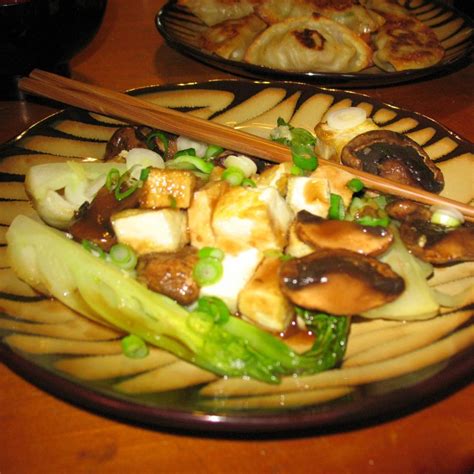 baby-bok-choy-with-mushrooms-and-tofu-bigoven image