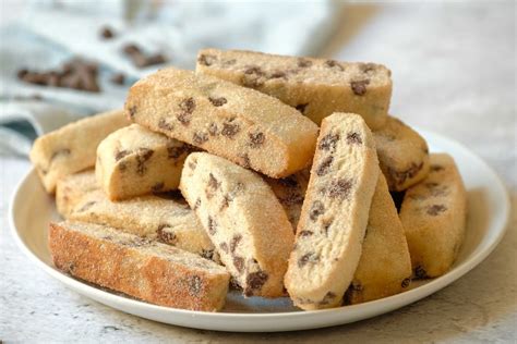 bubbie-ruths-mandel-bread-irresistible-jewish-cookie image