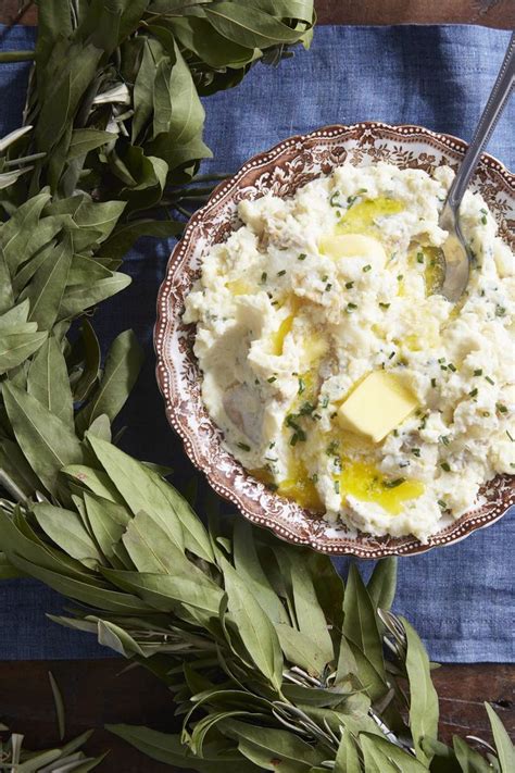 best-horseradishsour-cream-mashed-potatoes image