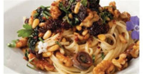 spaghetti-corleonese-pasta-with-nuts-raisins-and image