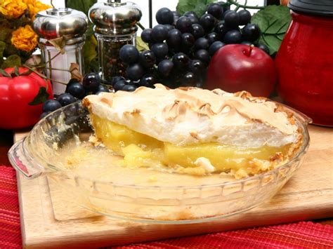 luscious-lemon-meringue-pie-recipe-cdkitchencom image