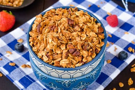 honey-nut-granola-recipe-food-fanatic image