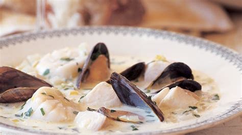 seafood-stew-with-fennel-and-thyme-recipe-bon-apptit image