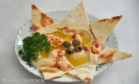hummus-with-crisp-pita-triangles-hildas-touch-of image