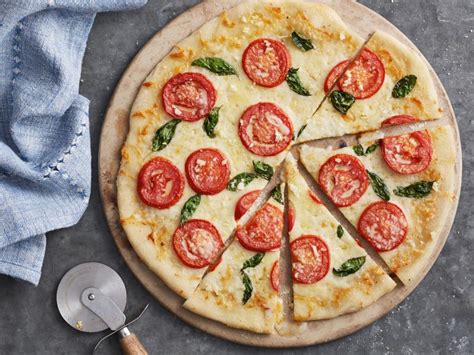 pizza-with-fresh-tomatoes-and-basil image
