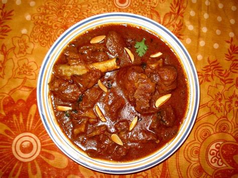 18-kashmiri-food-dishes-local-kashmiri-cuisine-holidify image