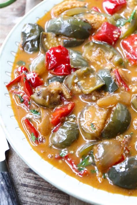 thai-eggplant-curry-and-all-about-thai-eggplants image