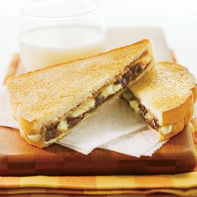 grilled-chocolate-peanut-butter-banana-sandwiches image