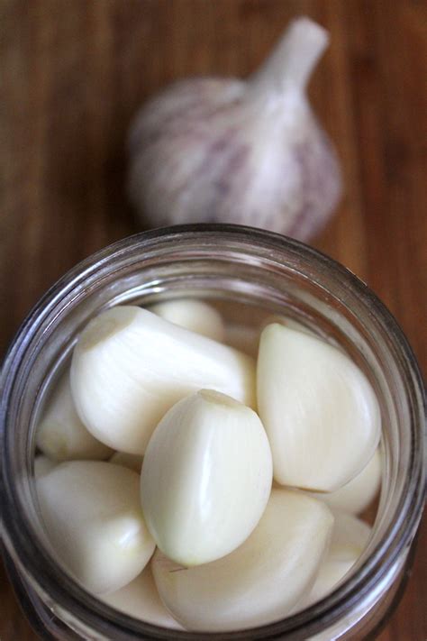 canning-garlic-practical-self-reliance image