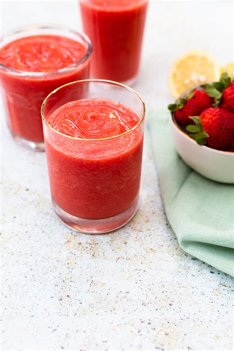 frozen-strawberry-lemon-slushie-food-banjo image
