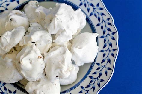 pecan-meringue-cookies-recipe-recipesnet image