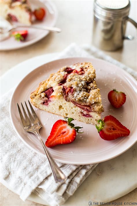 strawberry-buckle-the-beach-house-kitchen image