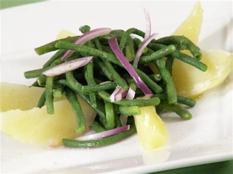string-beans-and-potatoes-salad-cooking-with-nonna image