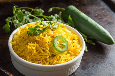 quick-and-easy-indian-fried-rice-vagharelo-bhaat-indiaphile image