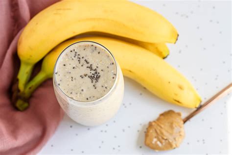 kid-friendly-banana-and-honey-oatmeal-smoothie-for image