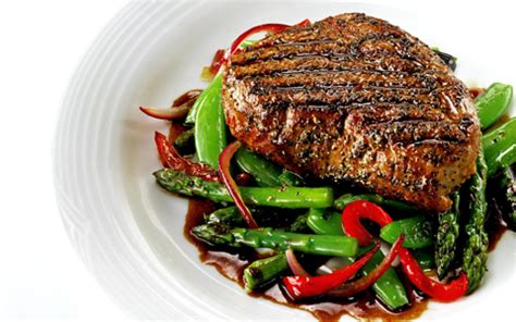 steak-grilled-vegetables-recipe-bord-bia image