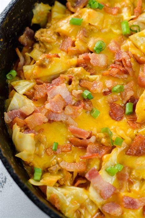 bacon-cheeseburger-cabbage-casserole-low-carb image