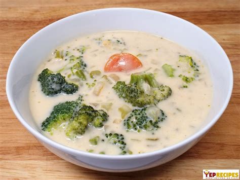 creamy-broccoli-carrot-soup-recipe-yeprecipes image