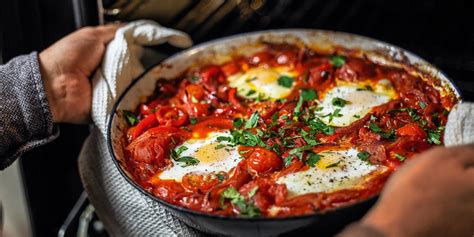 spicy-spanish-tomato-baked-eggs image