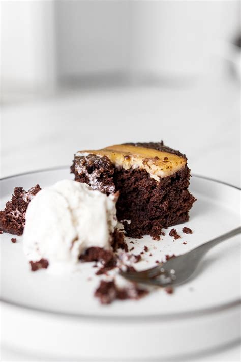 caramelized-banana-upside-down-cake-chef-sous-chef image
