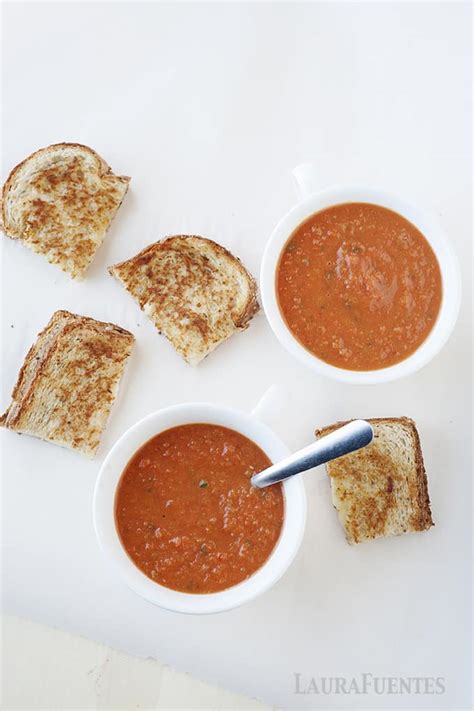 tomato-vegetable-soup-creamy-warm-filling-laura image