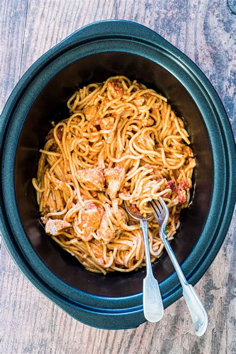 slow-cooker-chicken-spaghetti-budget-delicious image