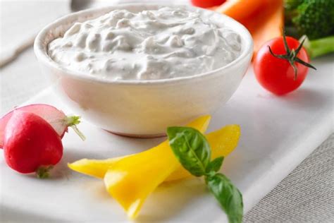 blue-cheese-dip-canadian-goodness-dairy-farmers image