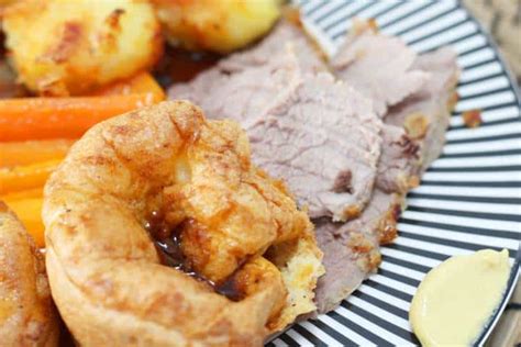 roast-beef-and-yorkshire-pudding-gavs-kitchen image